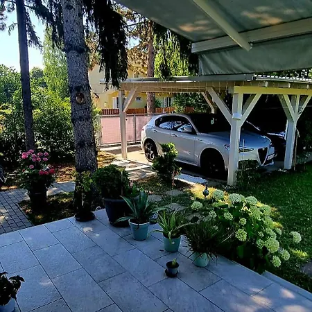 Holiday home Vilagos Kert Oliva House Steam Balatonvilagos